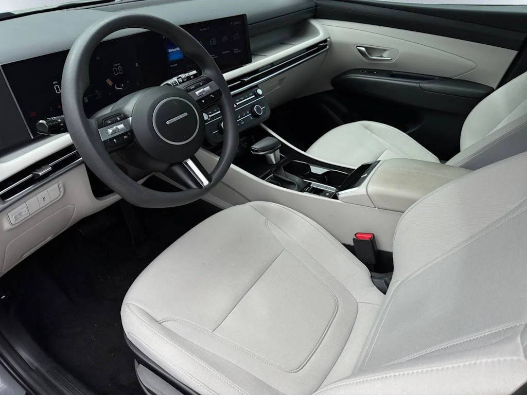 Used 2025 Gray Hyundai SE image 11