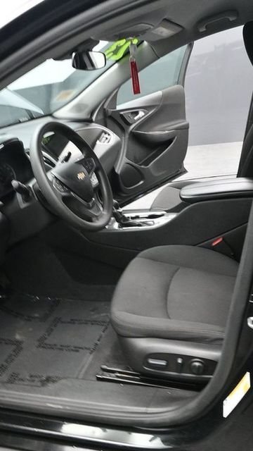 Used 2023 Black Chevrolet LT image 16