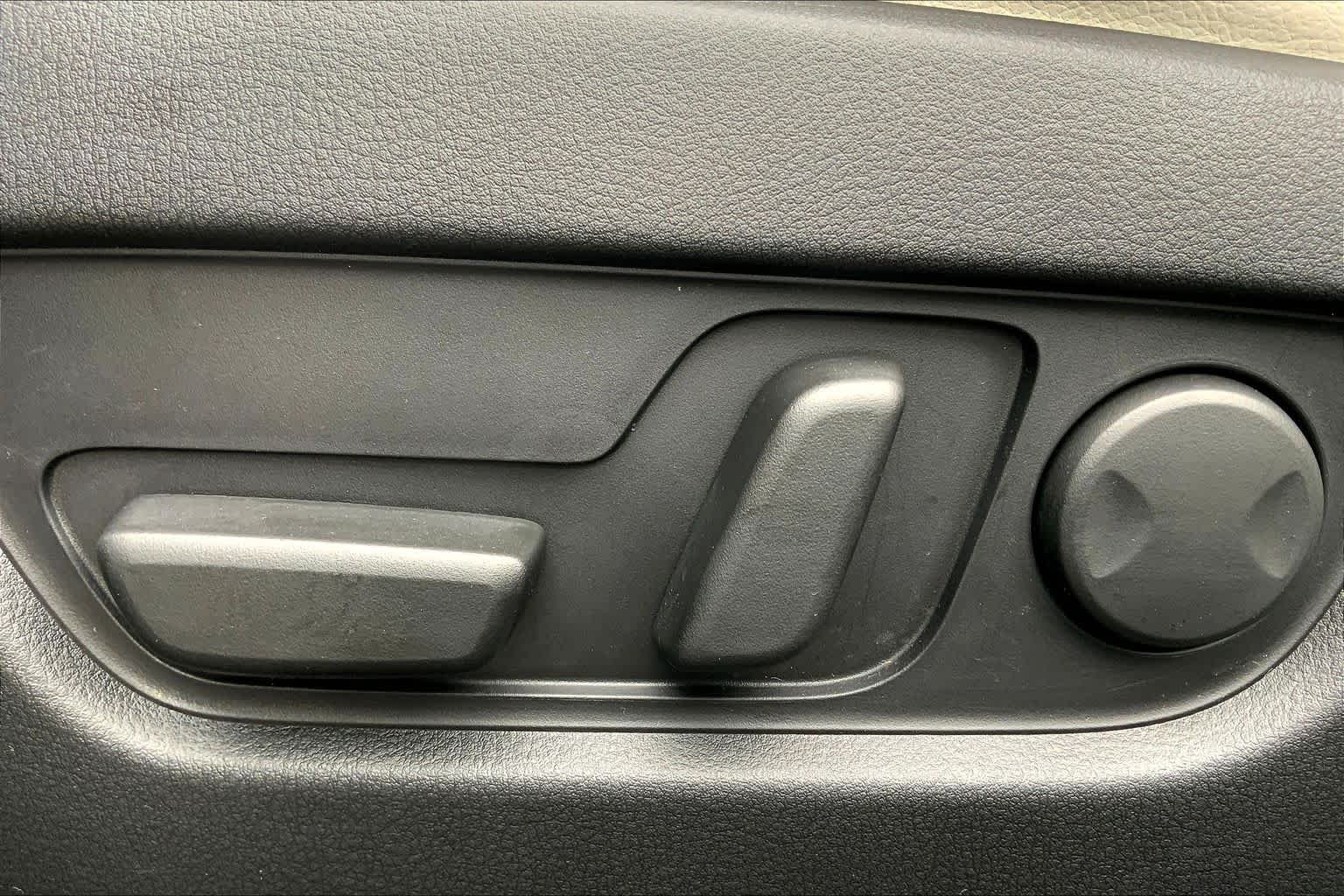 Used 2025 Jet Black Mica Mazda S Premium Package image 68