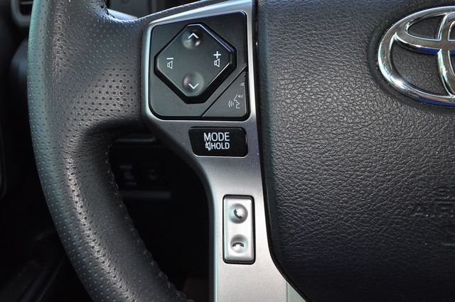 Used 2024  Toyota SR5 image 31