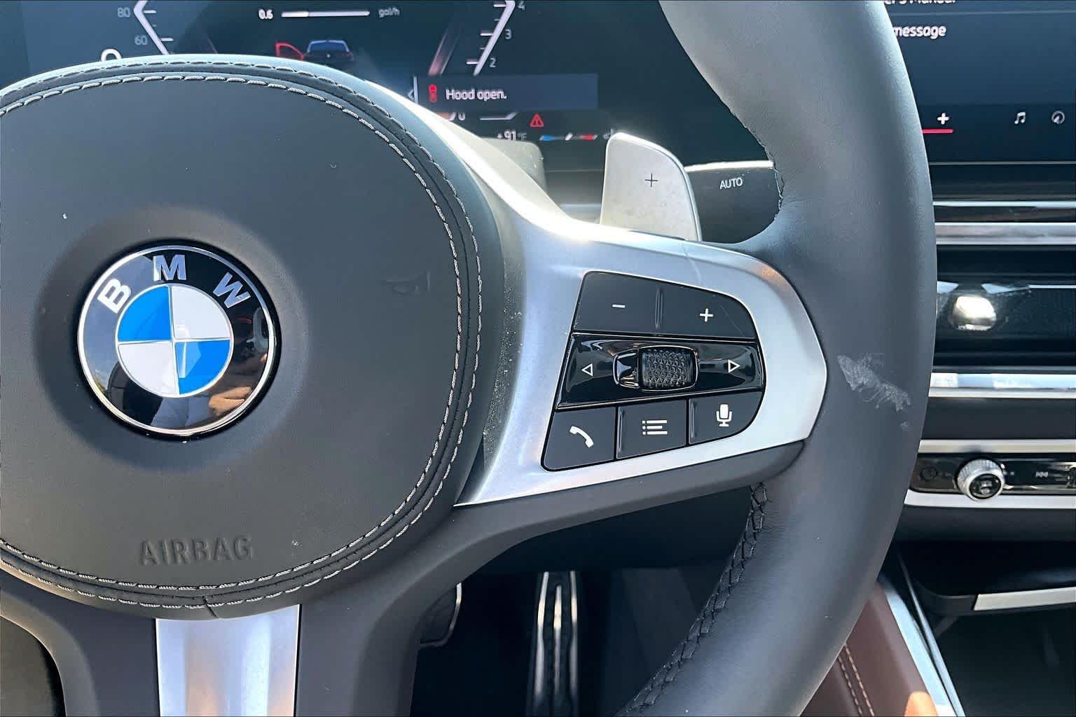 Used 2026 Carbon Black Metallic BMW xDrive40i image 21