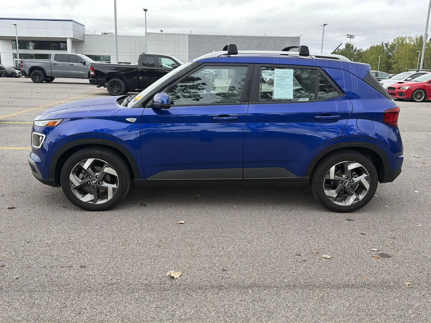 Used 2023 Intense Blue Hyundai Limited image 6