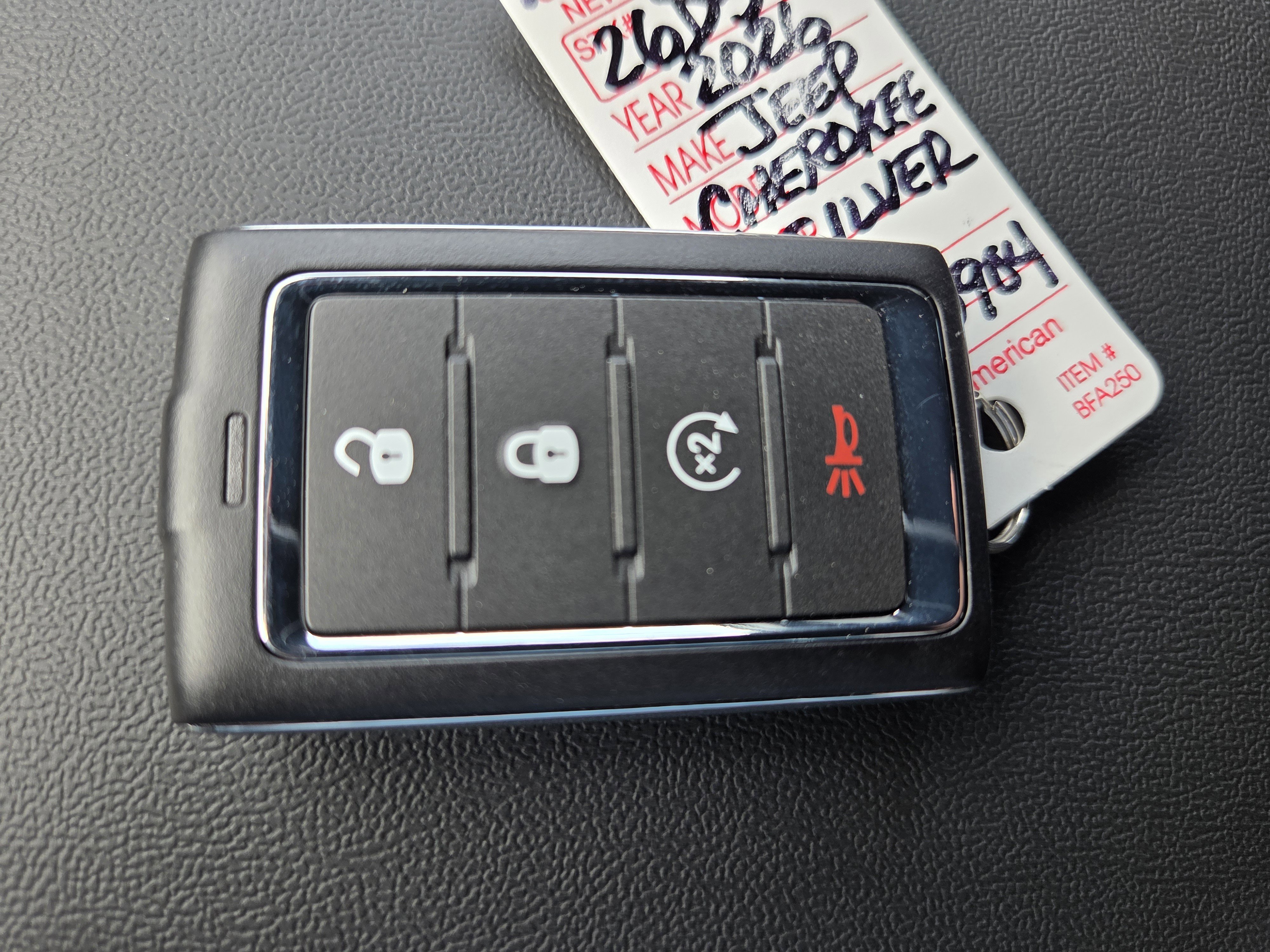 New 2026 Silver Zynith Clearcoat Jeep Laredo image 25