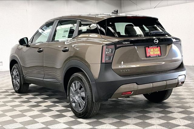 New 2027 Canyon Bronze Nissan S image 4