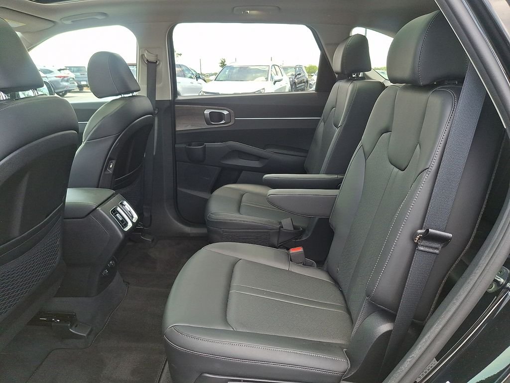 Used 2023 Black Kia X-Line EX image 10