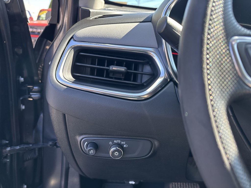 2022 Chevrolet Equinox LT - Photo 22
