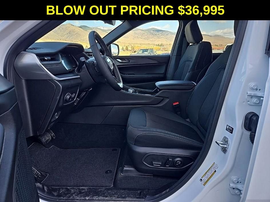 2025 Jeep Grand Cherokee Laredo - Photo 9