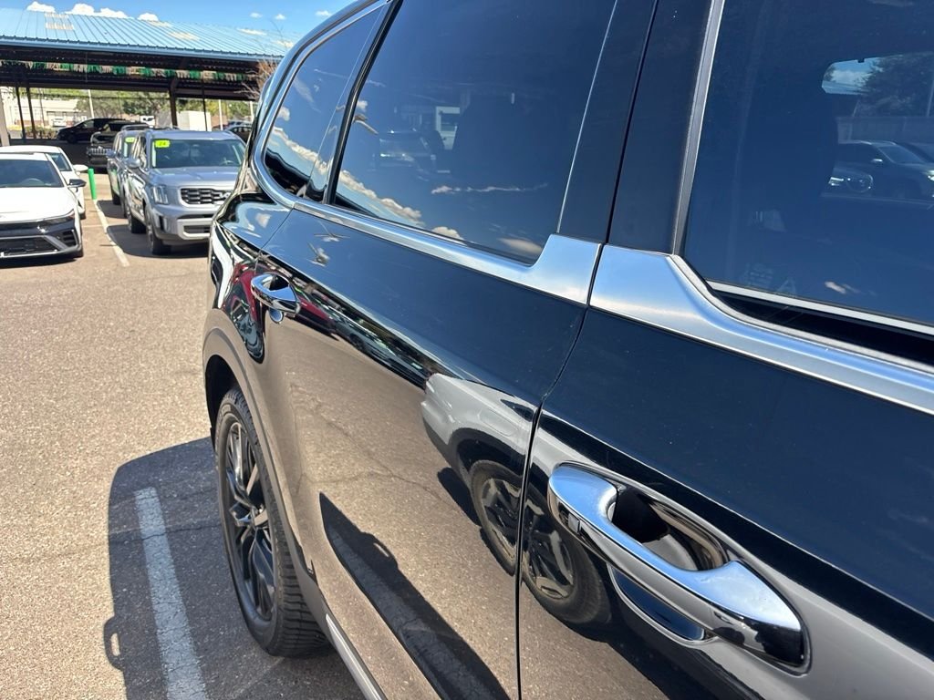 Used 2020 Black Kia SX image 10