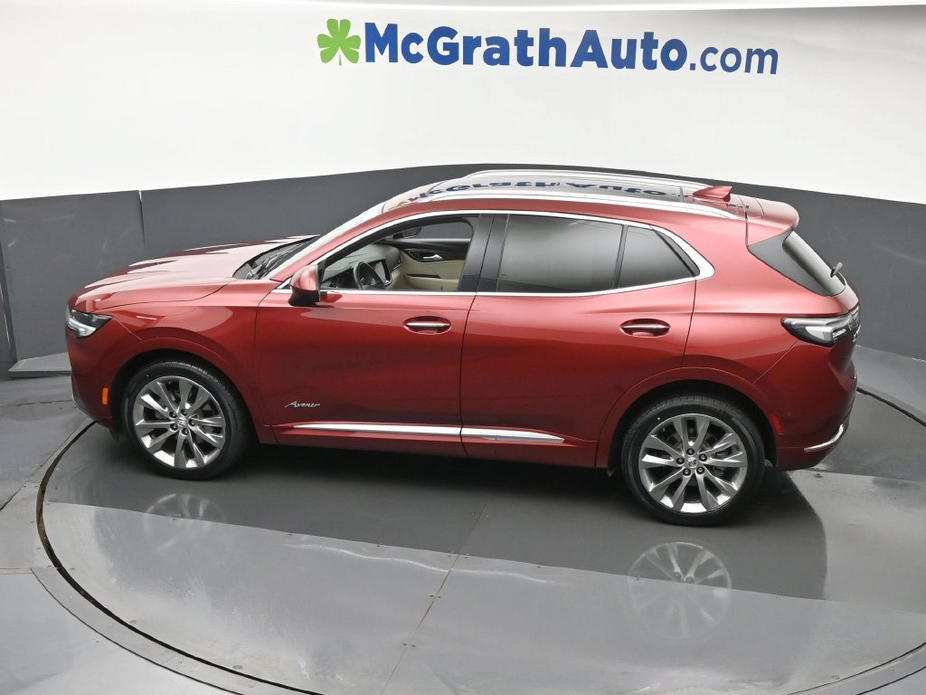 Used 2022 Red Buick Avenir image 27
