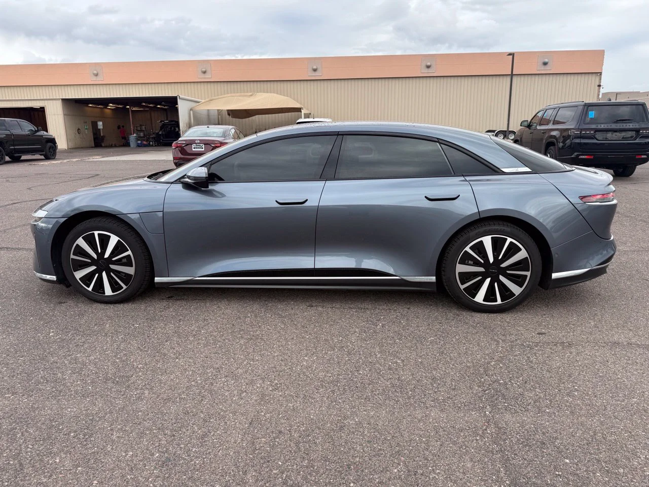 Used 2024 Quantum Gray Lucid Pure image 8