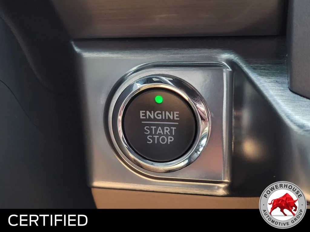 Used 2021 White Ford Lariat image 35