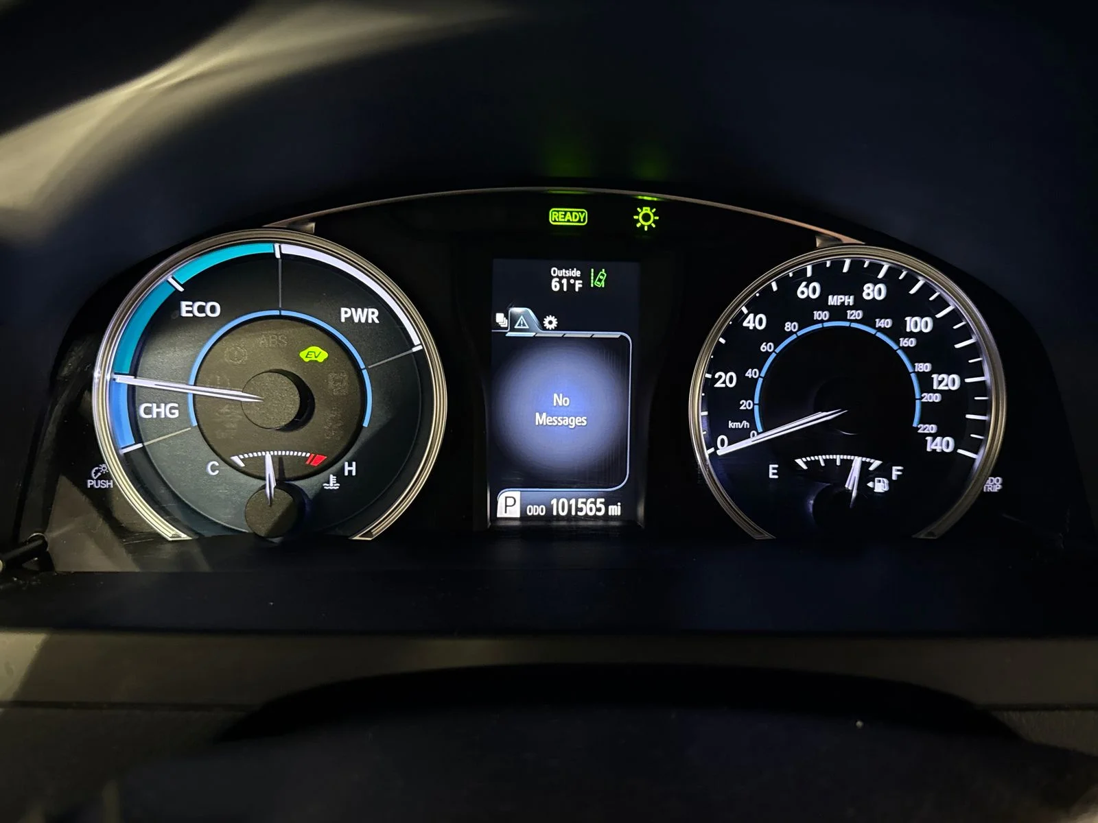 Used 2016 Celestial Silver Metallic Toyota XLE image 20