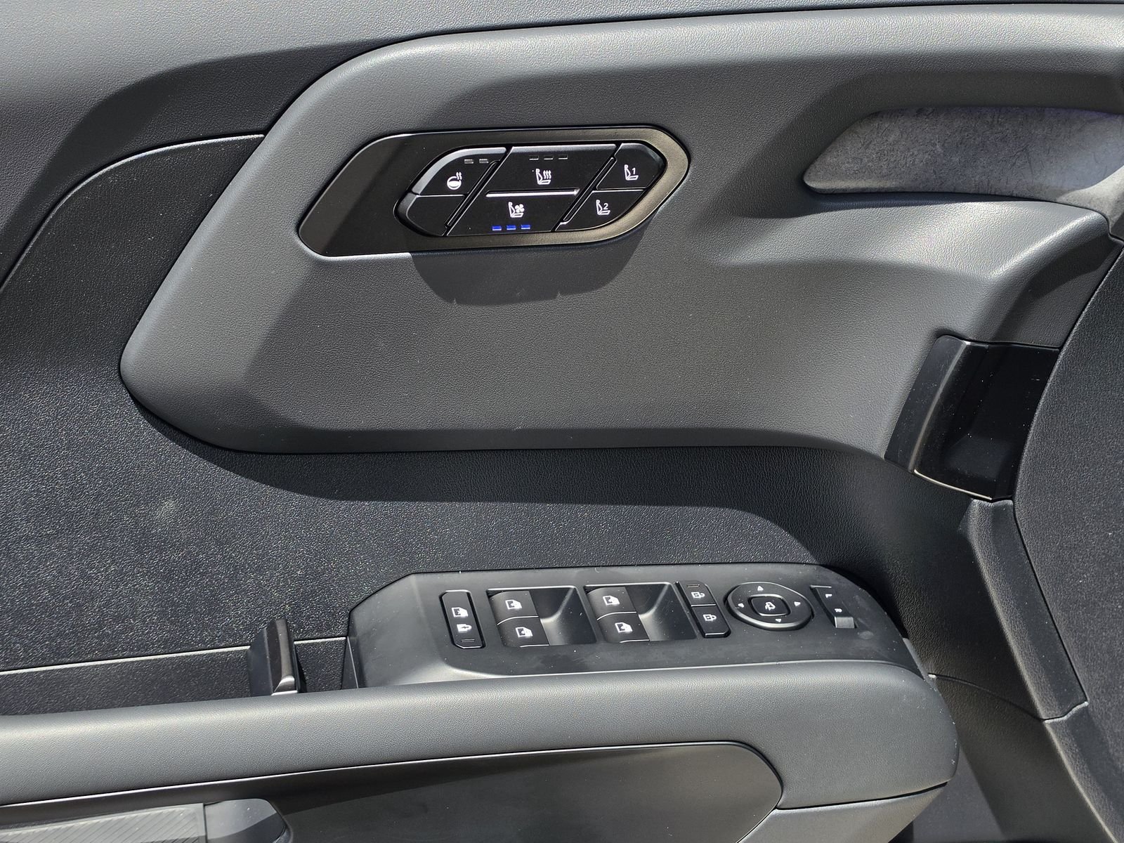 New 2027 Brown Kia X-Line SX image 16