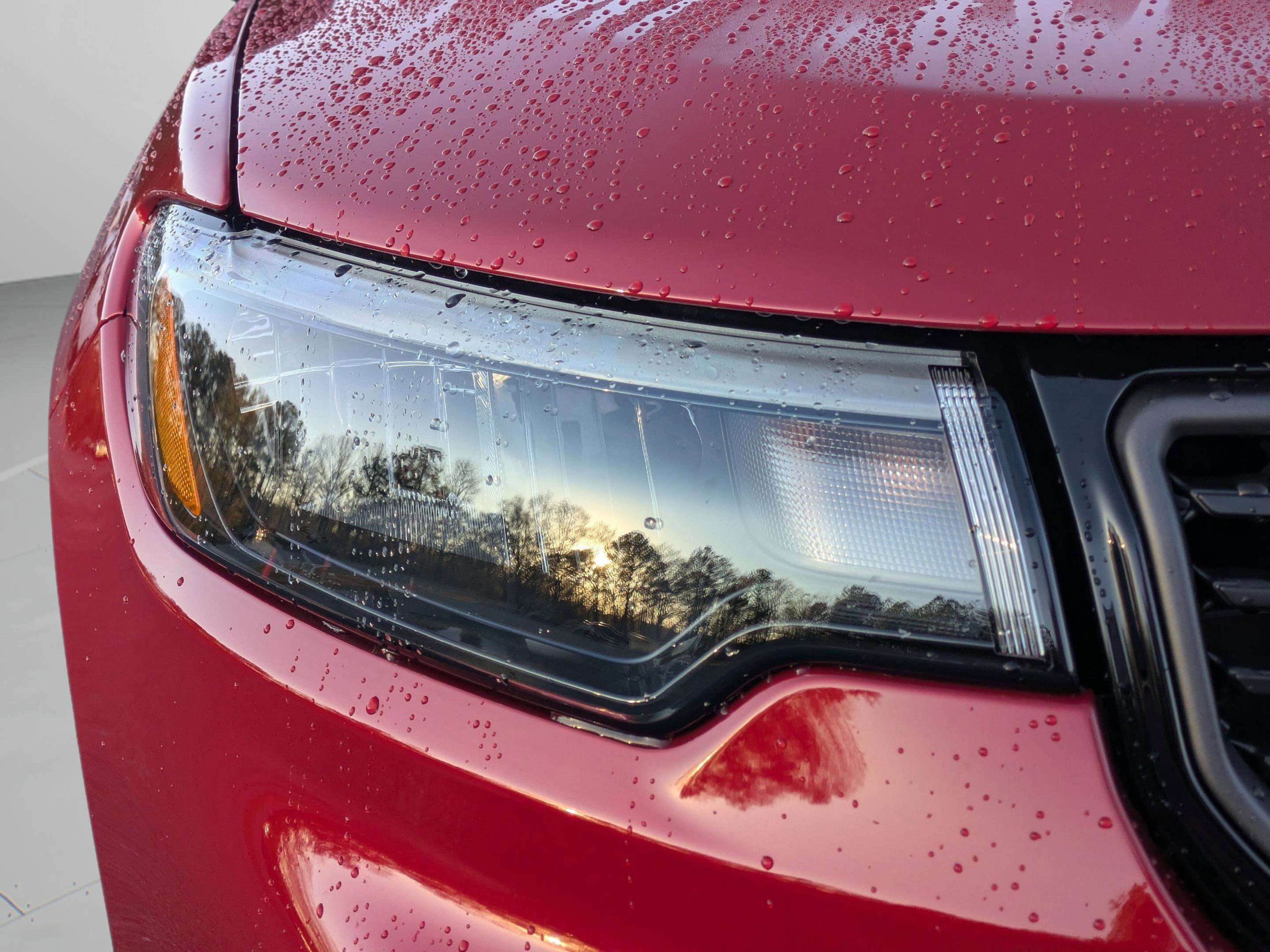 New 2026 Red Hot Pearlcoat Jeep Latitude Altitude image 10
