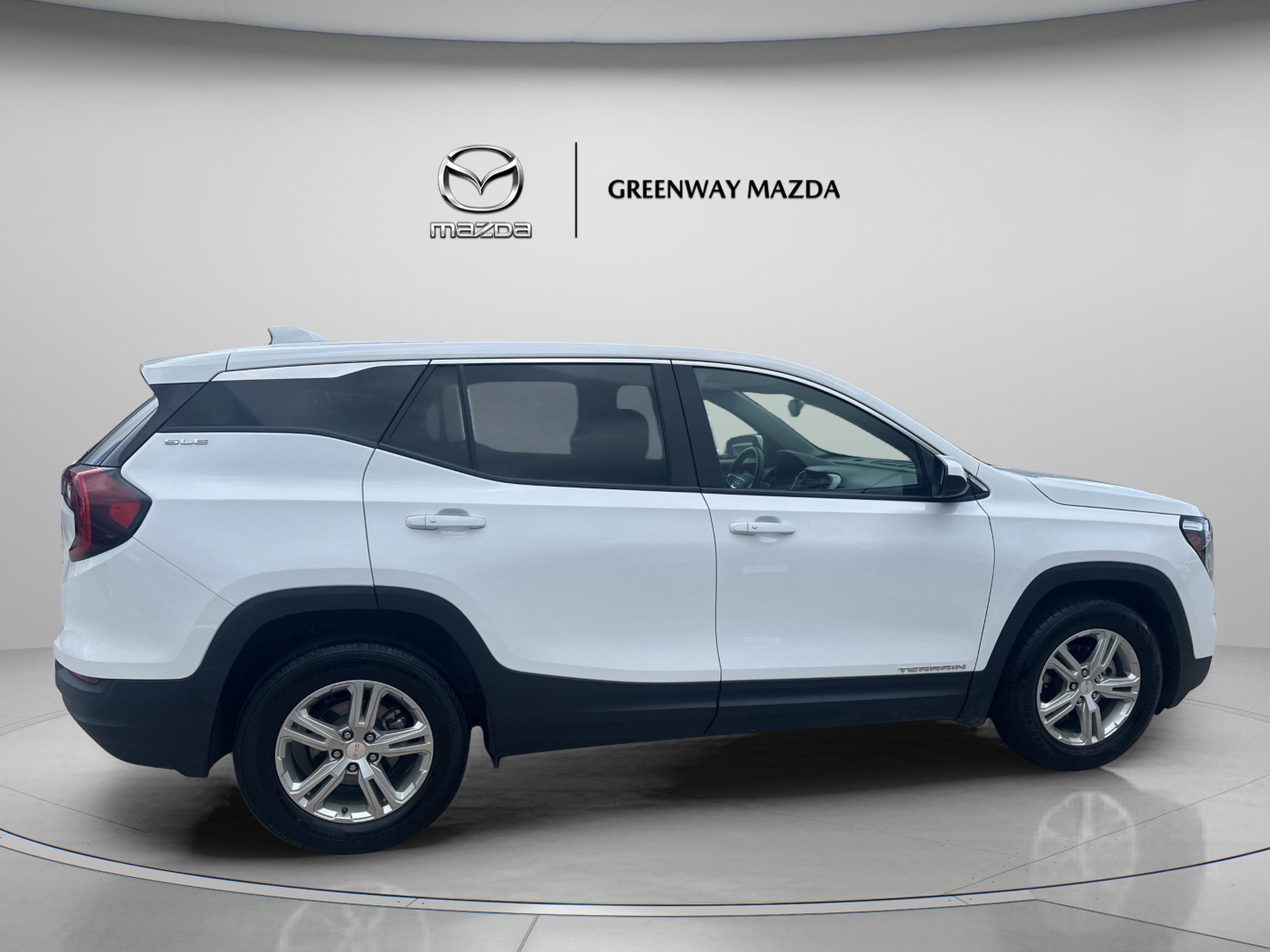 Used 2024 Summit White GMC SLE image 8