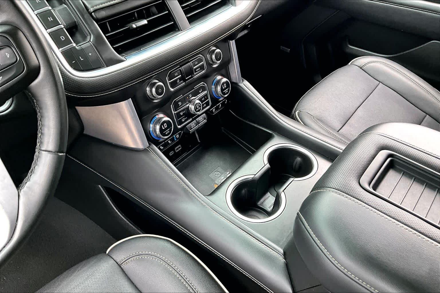Used 2023 Summit White GMC SLT image 17