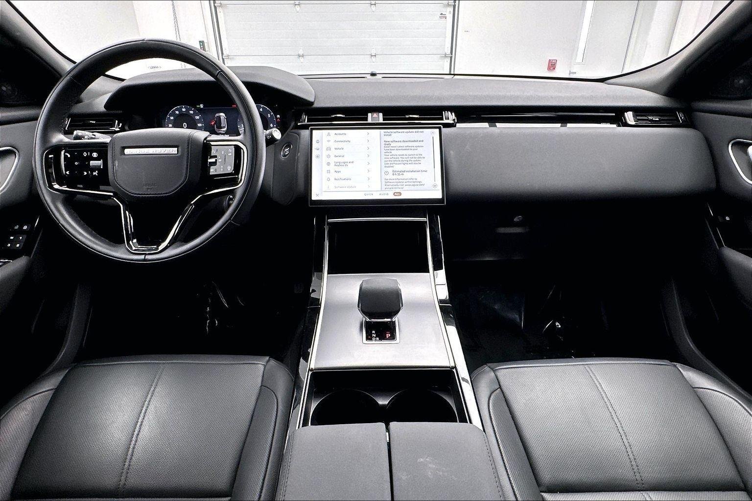 New 2026 Santorini Black Metallic Land Rover S image 3