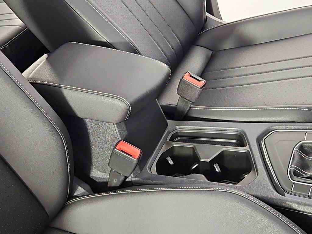 2023 Volkswagen Tiguan SE - Photo 16