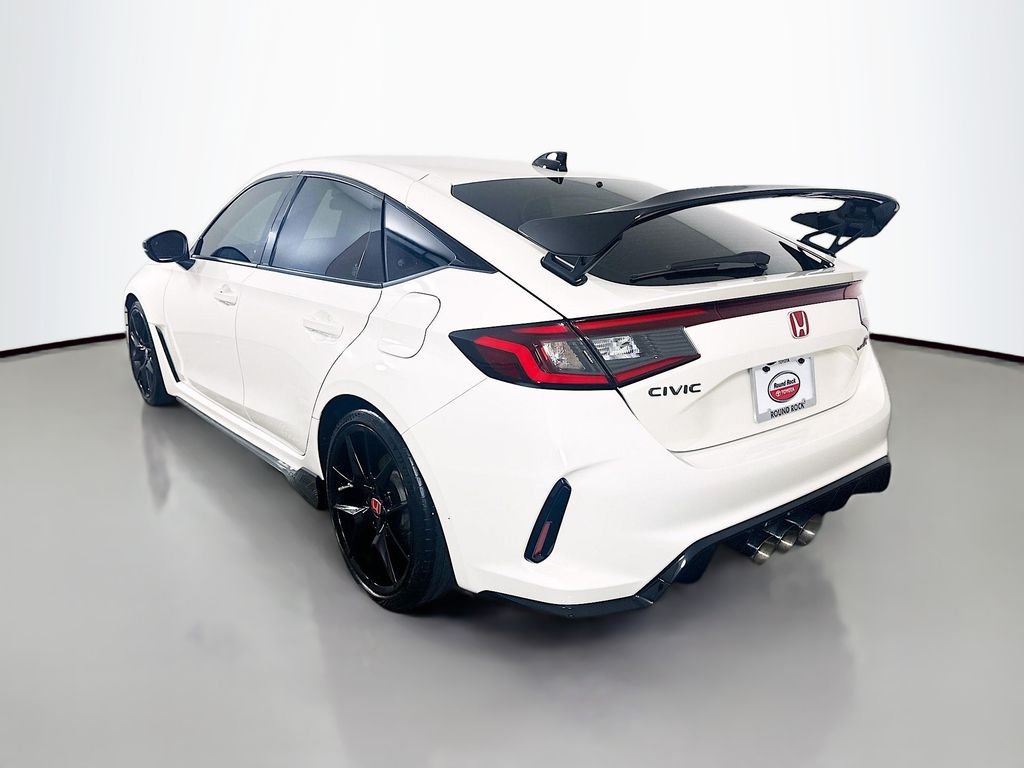 Used 2023 White Honda  image 7