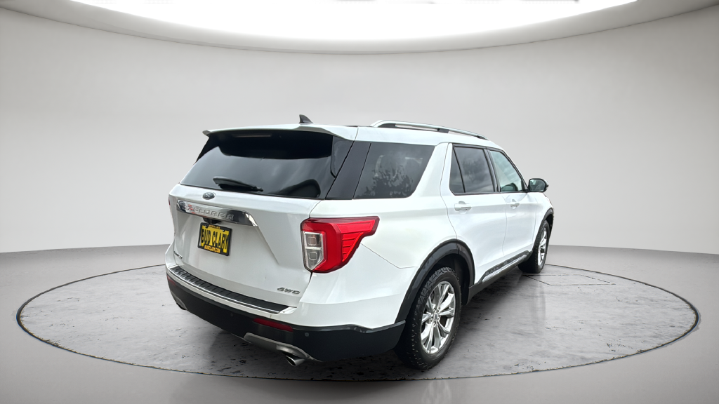 Used 2021 White Ford Limited image 18