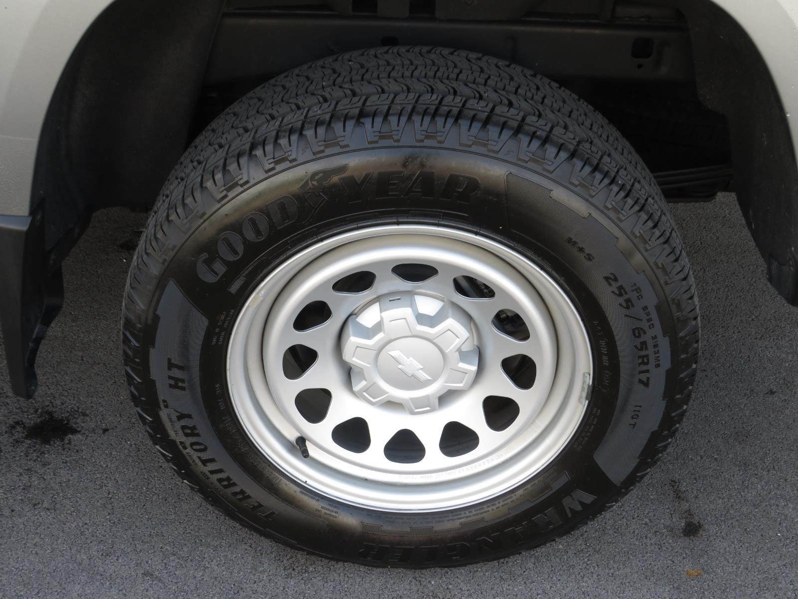 Used 2024 Sterling Gray Metallic Chevrolet Work Truck image 19