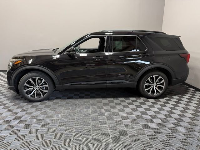 New 2026 Agate Black Metallic Ford ST-Line image 6