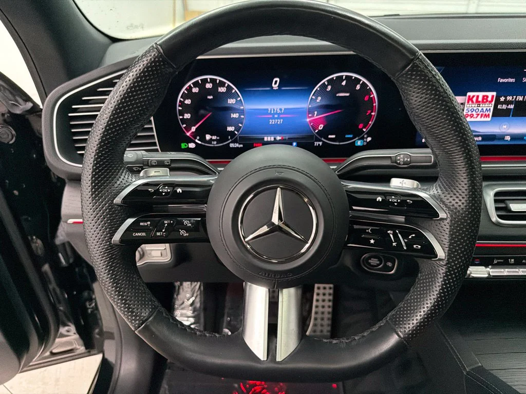 Certified Used 2024 Black Mercedes-Benz GLE 450 image 17