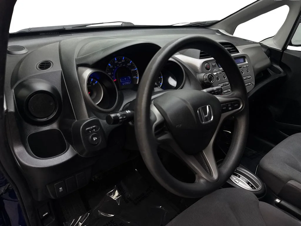 Used 2011  Honda Base image 48