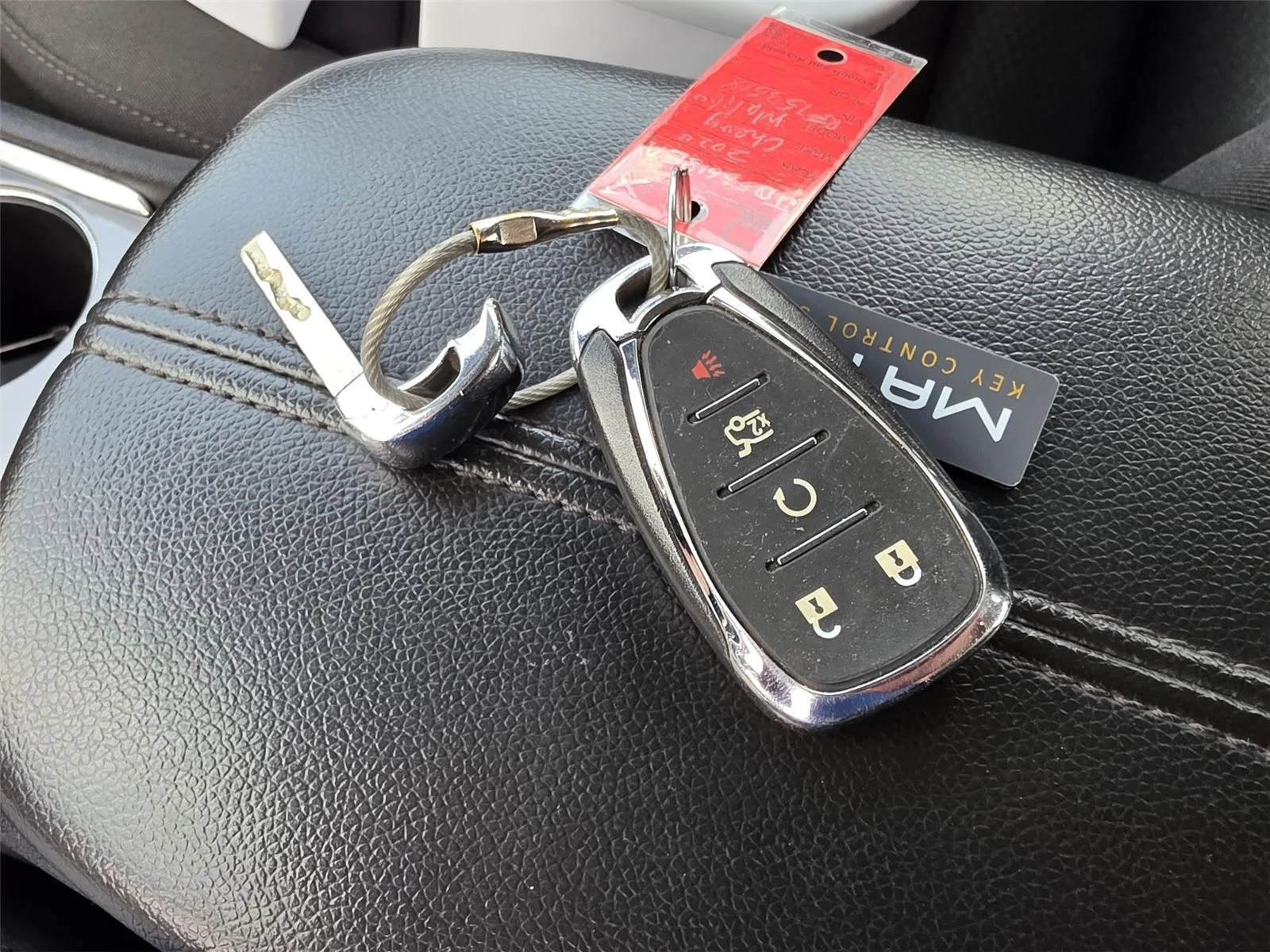 Used 2024 Sterling Gray Metallic Chevrolet LT image 34