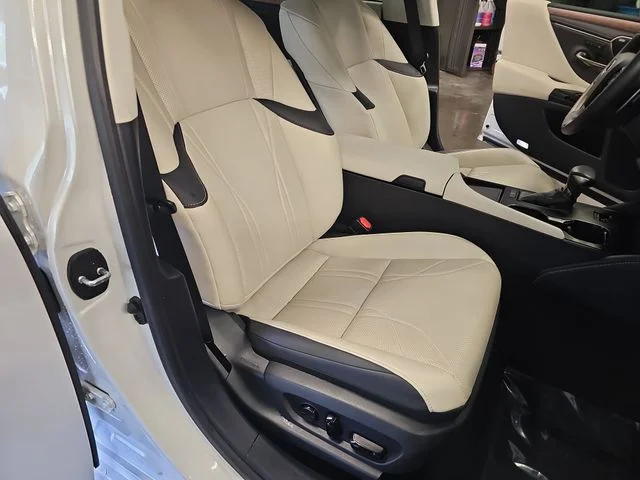 Used 2024 White Lexus 350 Ultra Luxury image 10