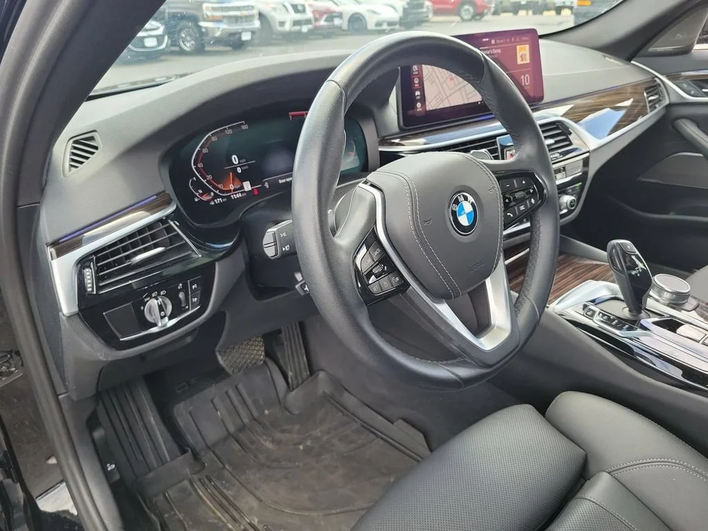 Used 2023 Black BMW i image 10