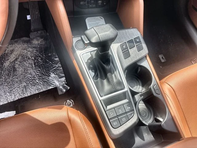 New 2026 Wolf Gray Kia X-Line image 24