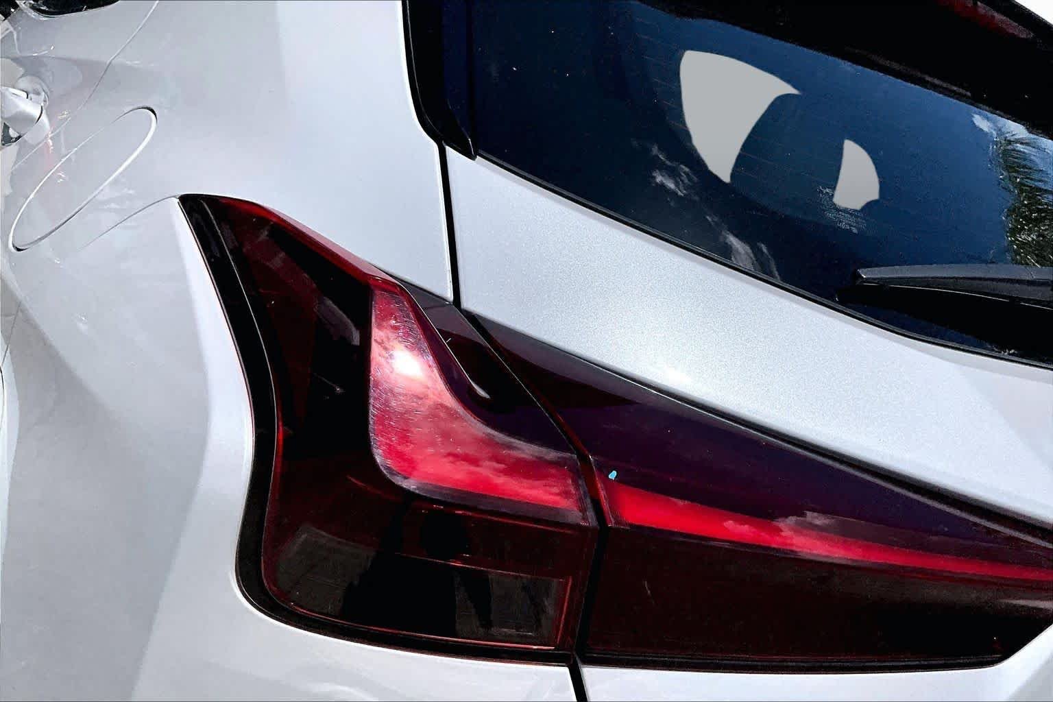 Used 2024 Eminent White Pearl Lexus Premium image 29