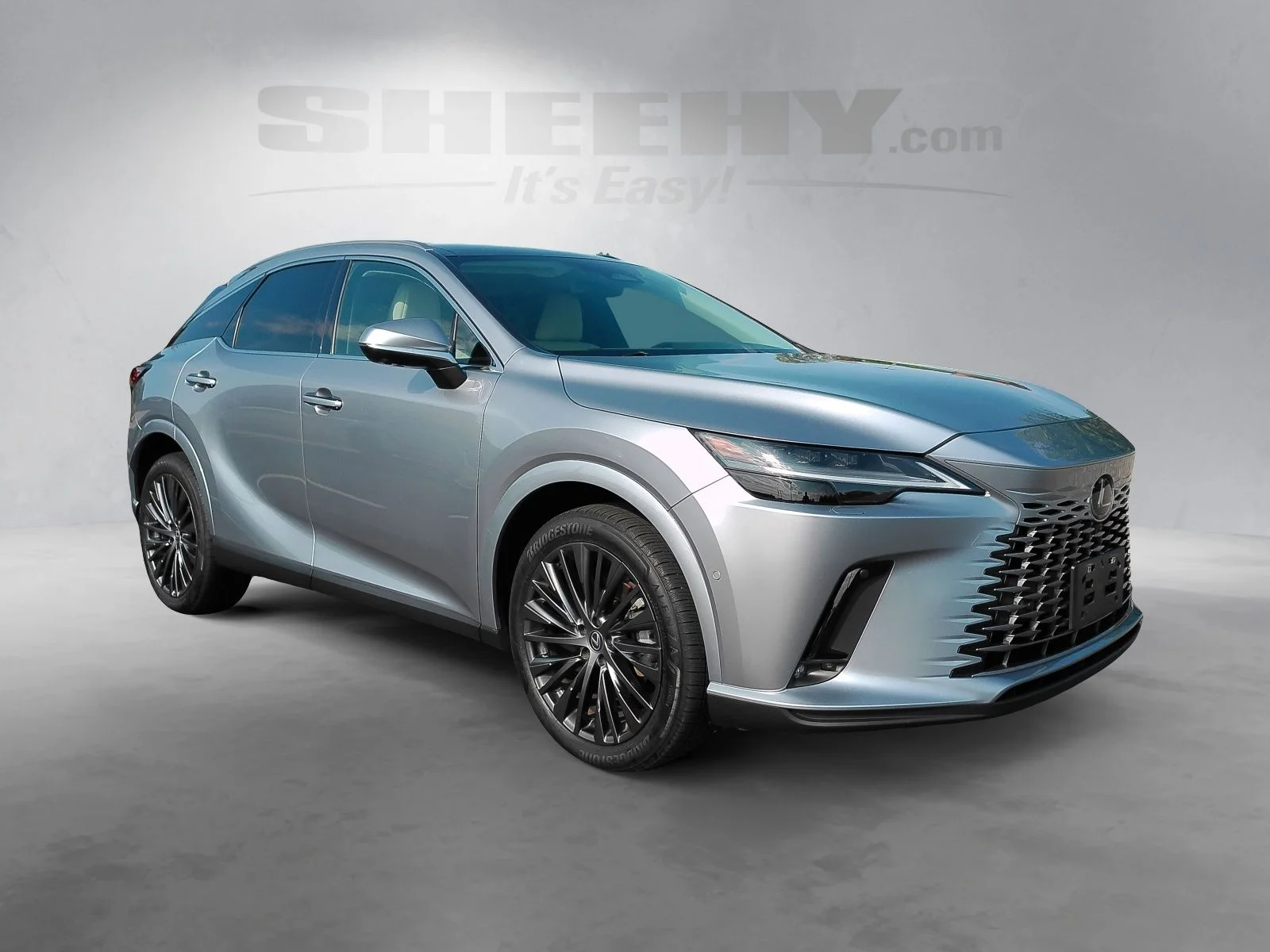 Used 2024 Silver Lexus 350h Luxury image 2