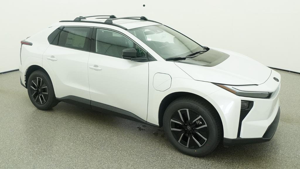 New 2026 Wind Chill Pearl Toyota XLE image 38
