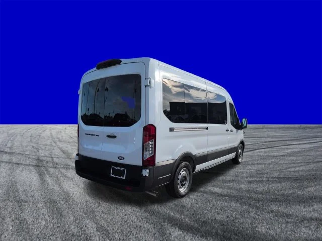 New 2026 Oxford White Ford Passenger Van XL image 4