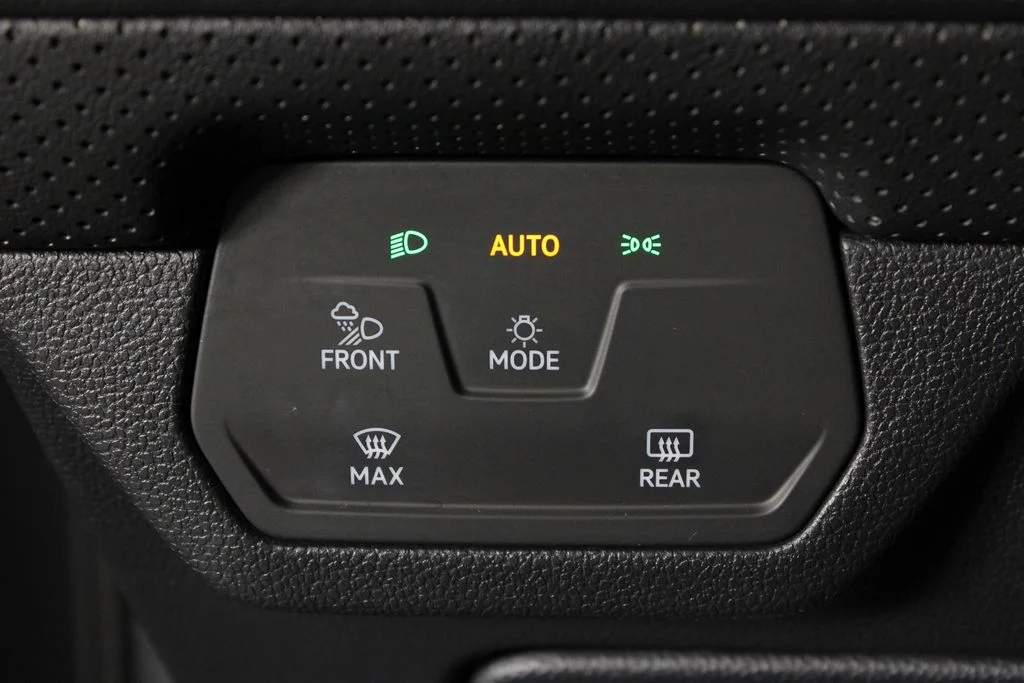 2025 Volkswagen Atlas Cross Sport SEL R-LINE - Photo 24