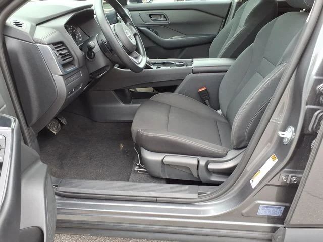 Used 2024 Gray Nissan S image 17