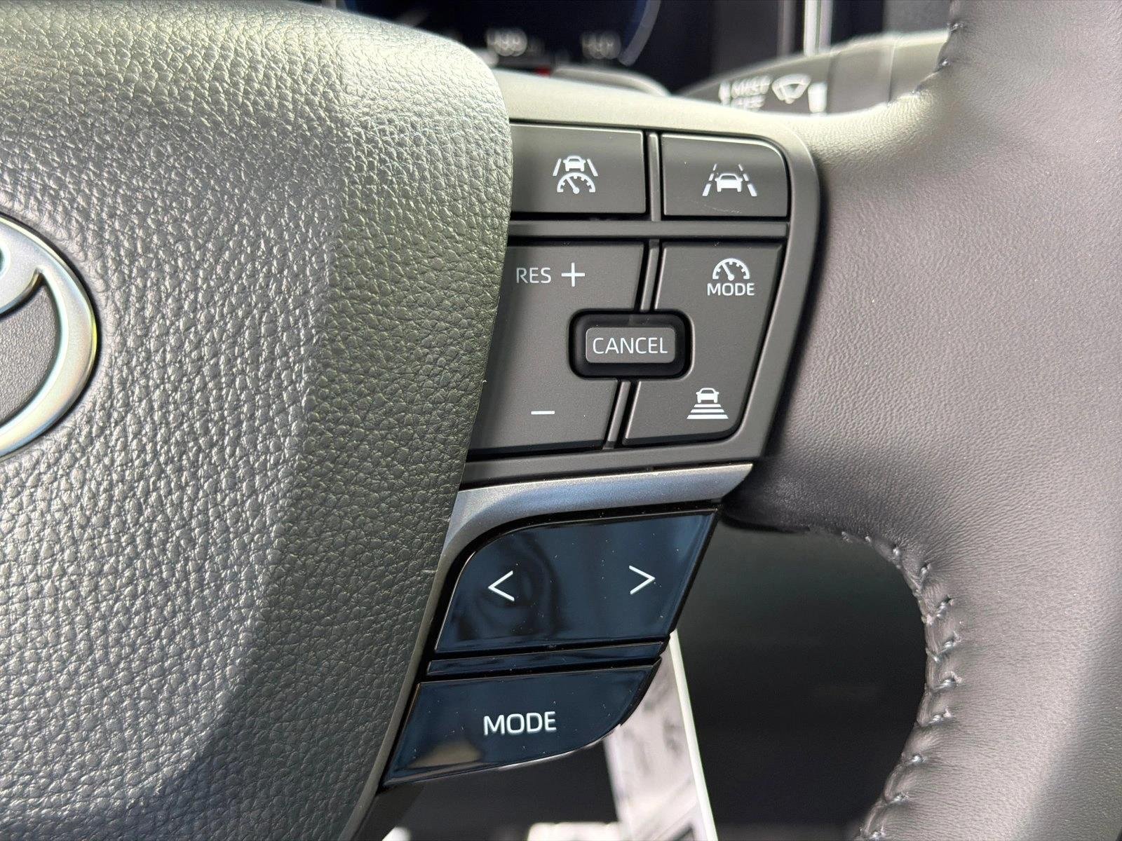 New 2026 Wind Chill Pearl Toyota XSE image 25