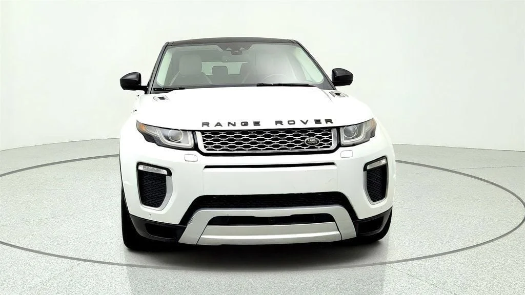 Used 2016 Fuji White Land Rover 5dr Hatchback Autobiography w/ Ebony Headliner image 2