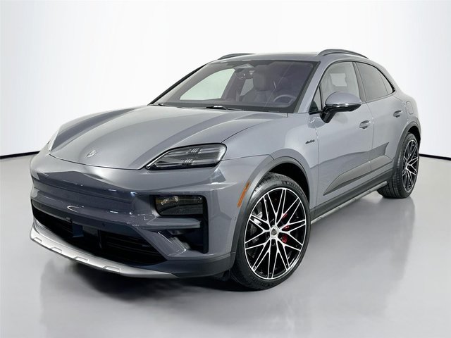 2025 Porsche Macan Turbo