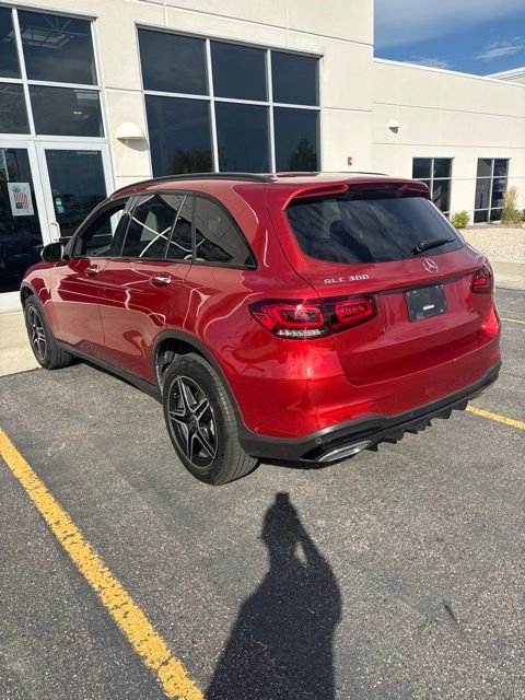 Used 2022 Red Mercedes-Benz GLC 300 image 6