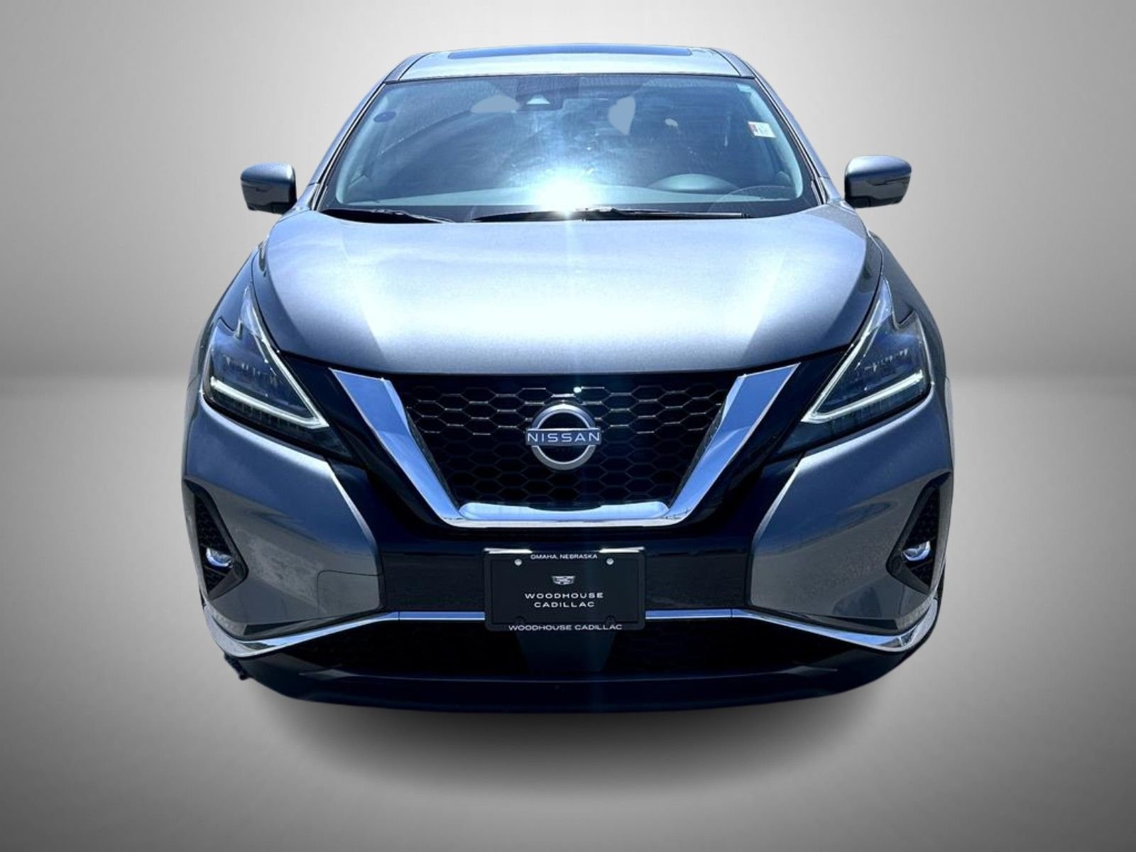 Used 2023 Gray Nissan SL image 2