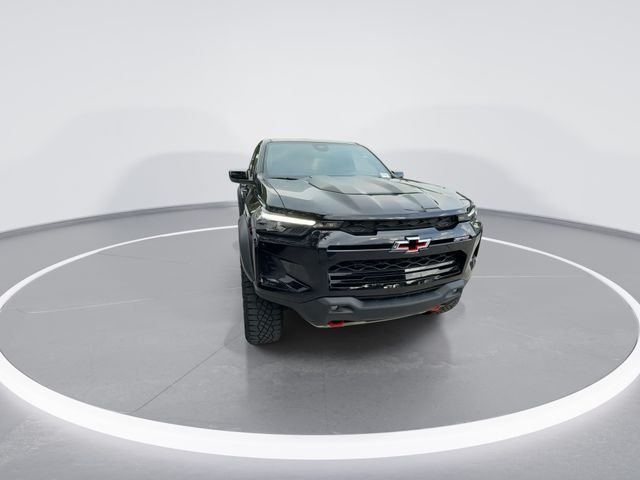 2024 Chevrolet Colorado ZR2 - Photo 3