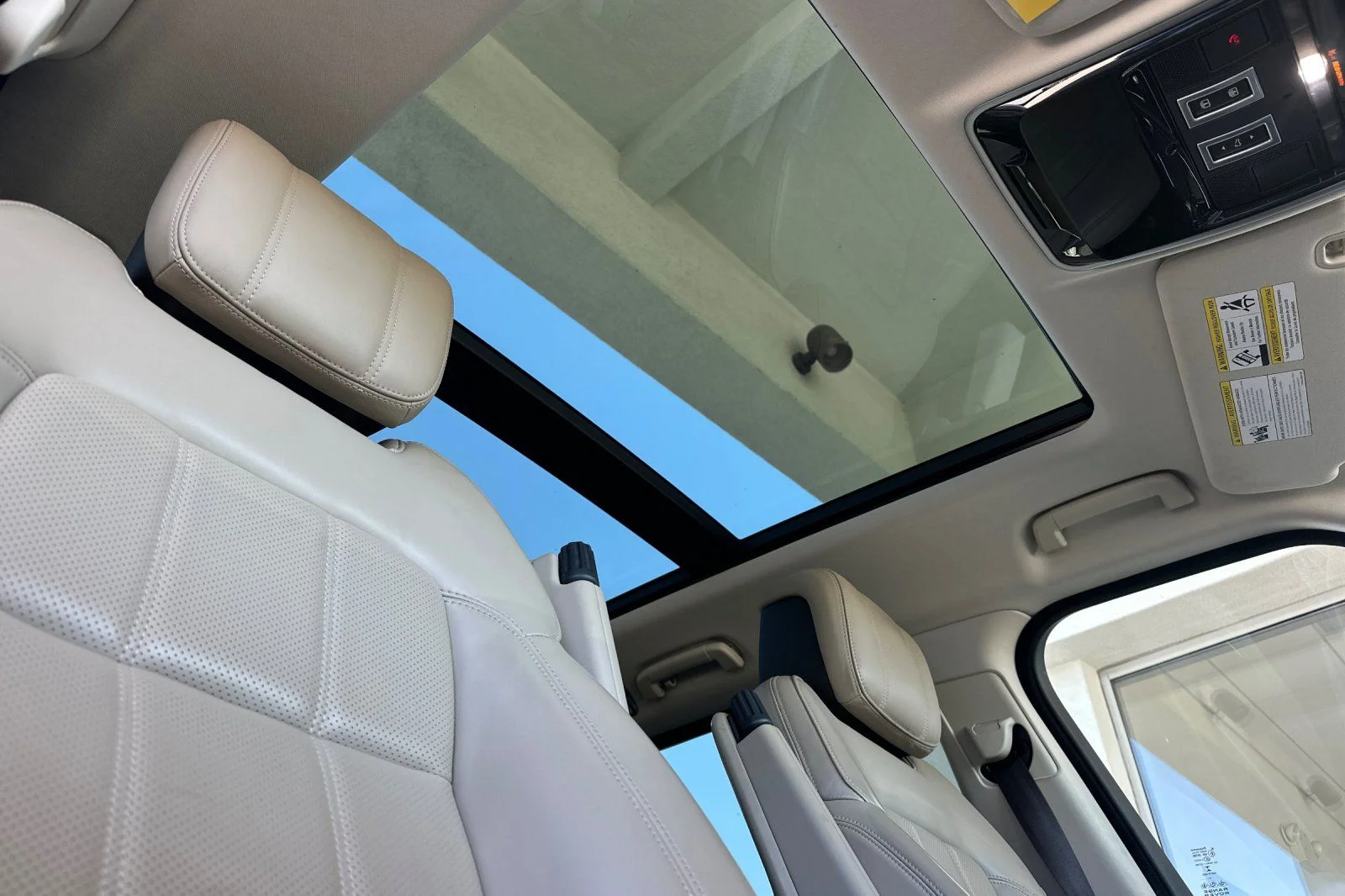 Used 2019  Land Rover Supercharged image 19