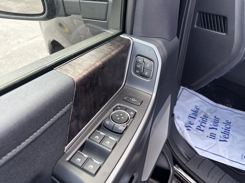 New 2026 Agate Black Metallic Ford F-350® Lariat® image 19