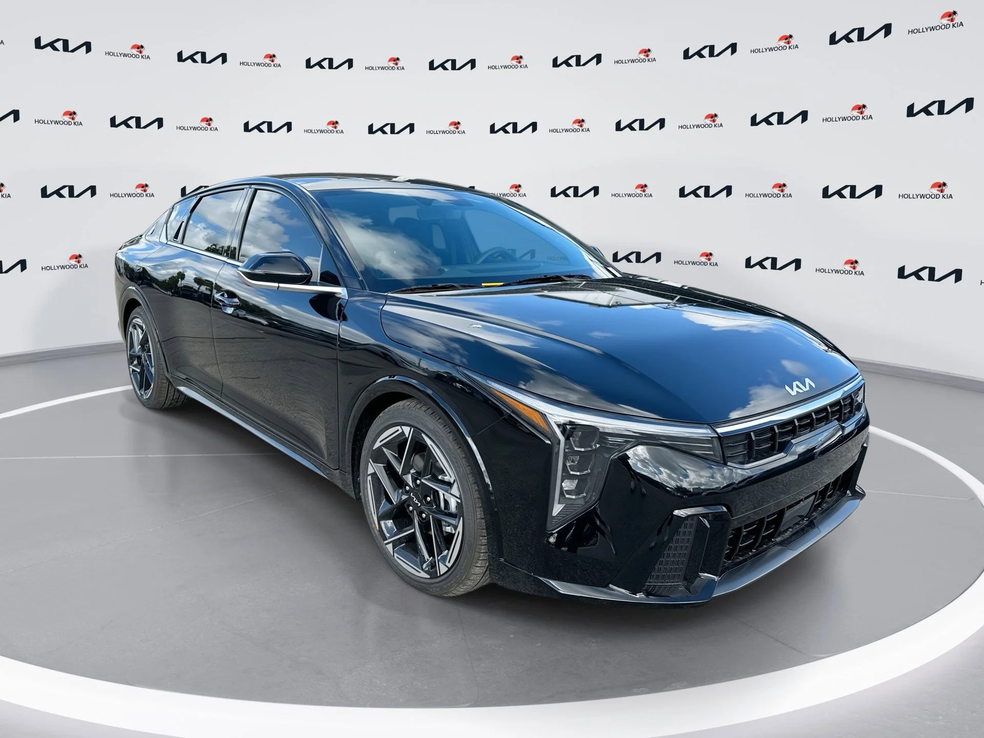 2026 Kia K4 GT-Line AT's photo