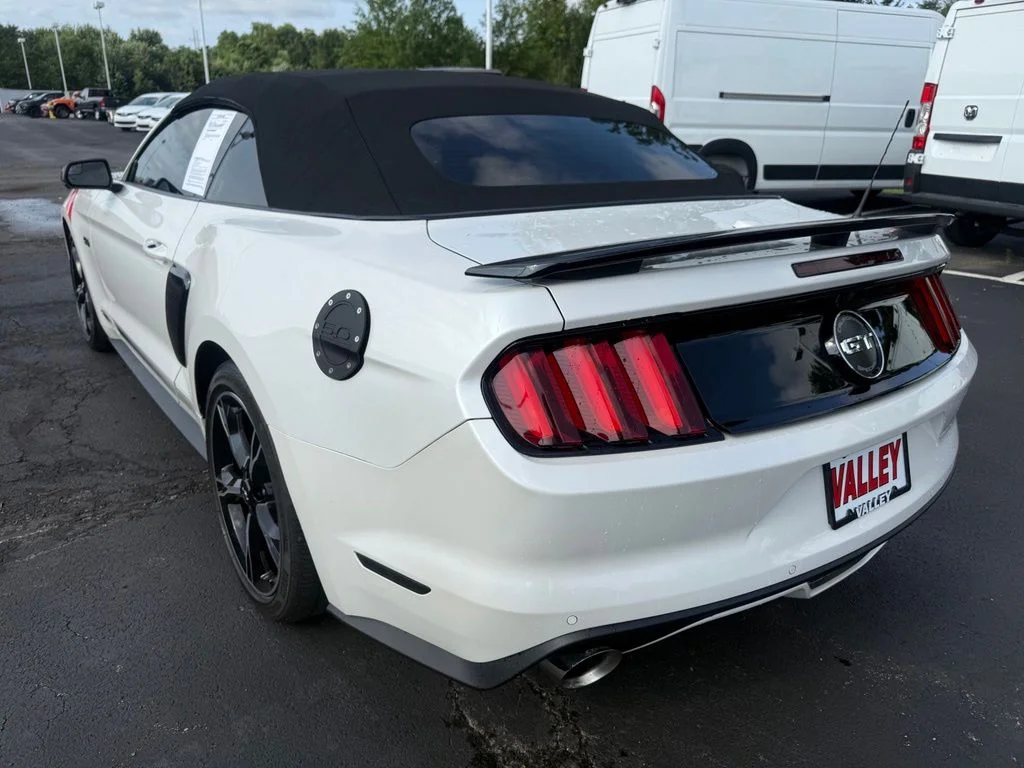 Used 2017 White Ford GT Premium image 6