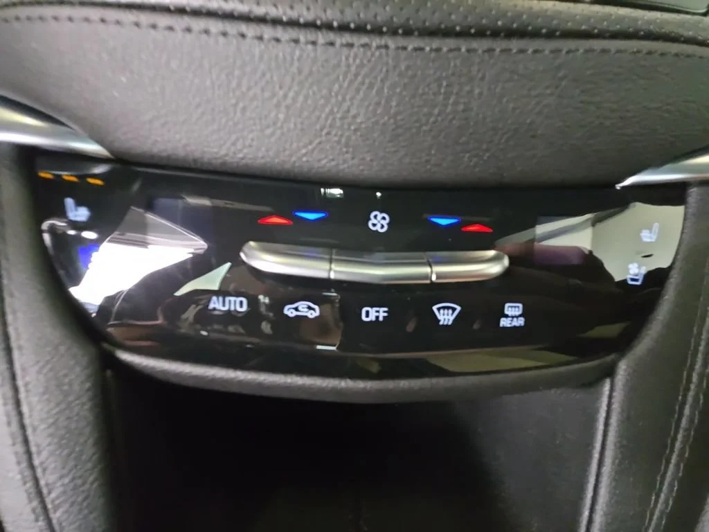 Used 2025 Emerald Lake Metallic Cadillac Sport image 17