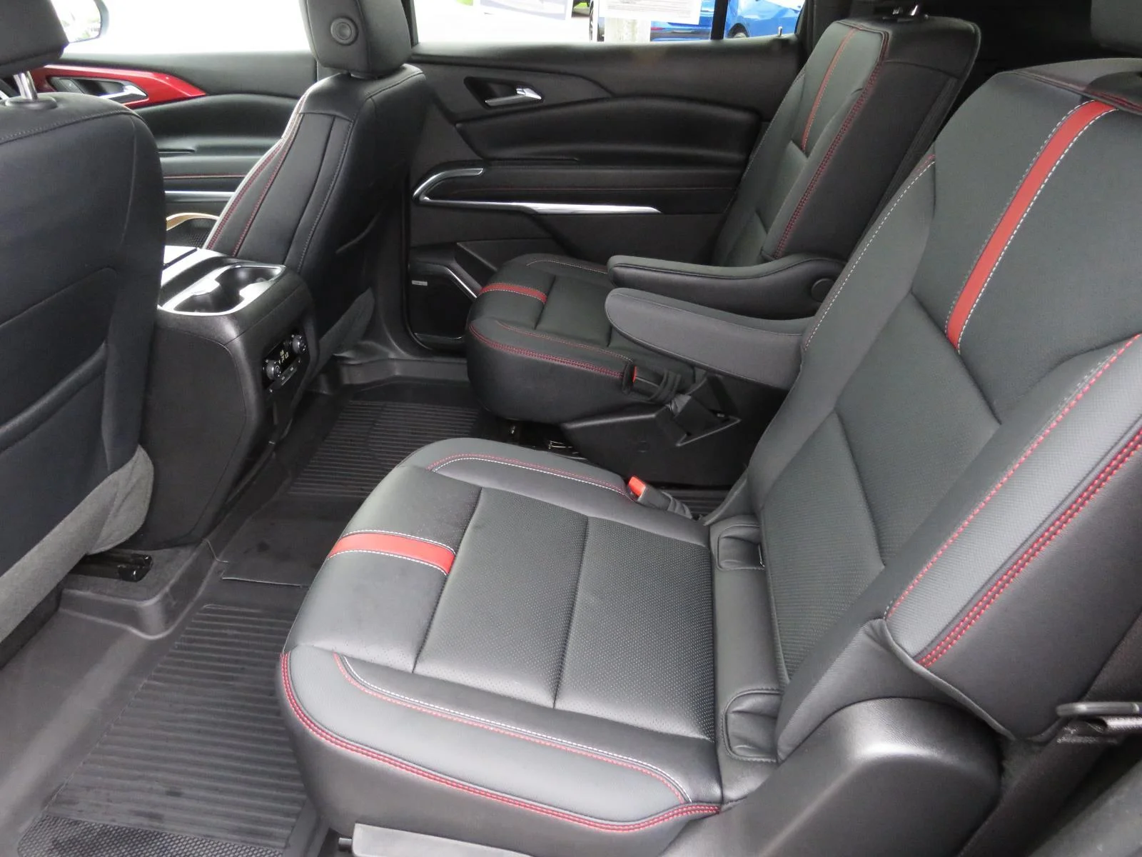 Used 2025 Mosaic Black Metallic Chevrolet RS image 26